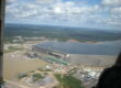 Der Staudamm Belo Monte am Xingu-Fluss in Pará. Krasses Beispiel, wie Infrastrukturvorhaben in den politischen Zentralen des Landes über die Köpfe der lokal Betroffenen vor Ort hinweg entschieden wurde. Foto: Christian Russau [2016]